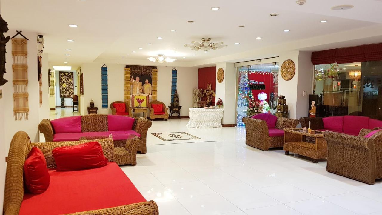 Win Place Hotel Chiang Mai Exterior photo
