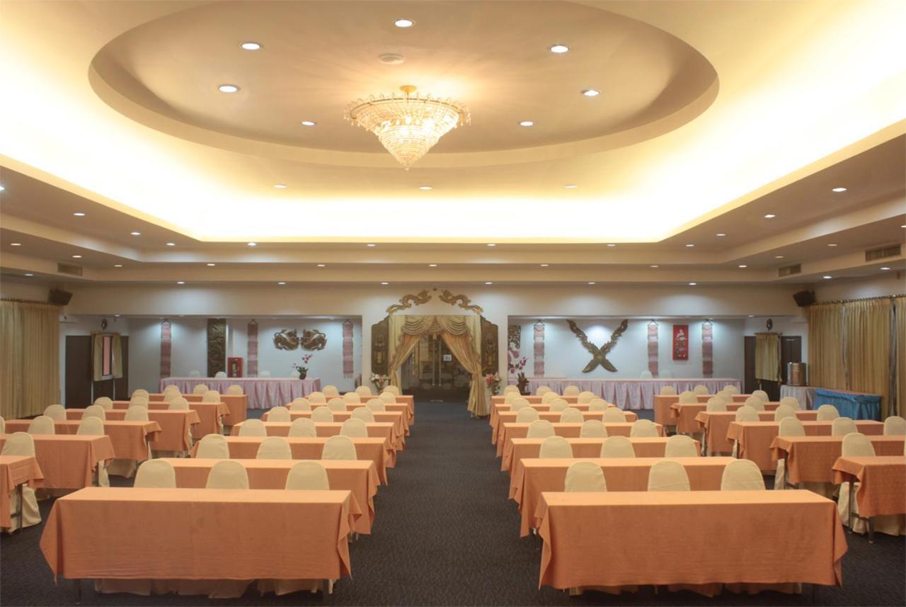 Win Place Hotel Chiang Mai Exterior photo
